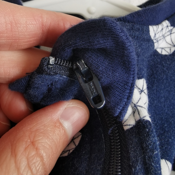 Laifa (now Zippyjamz) 12-24m Blue and Clouds Sleeper - Picture 9 of 11